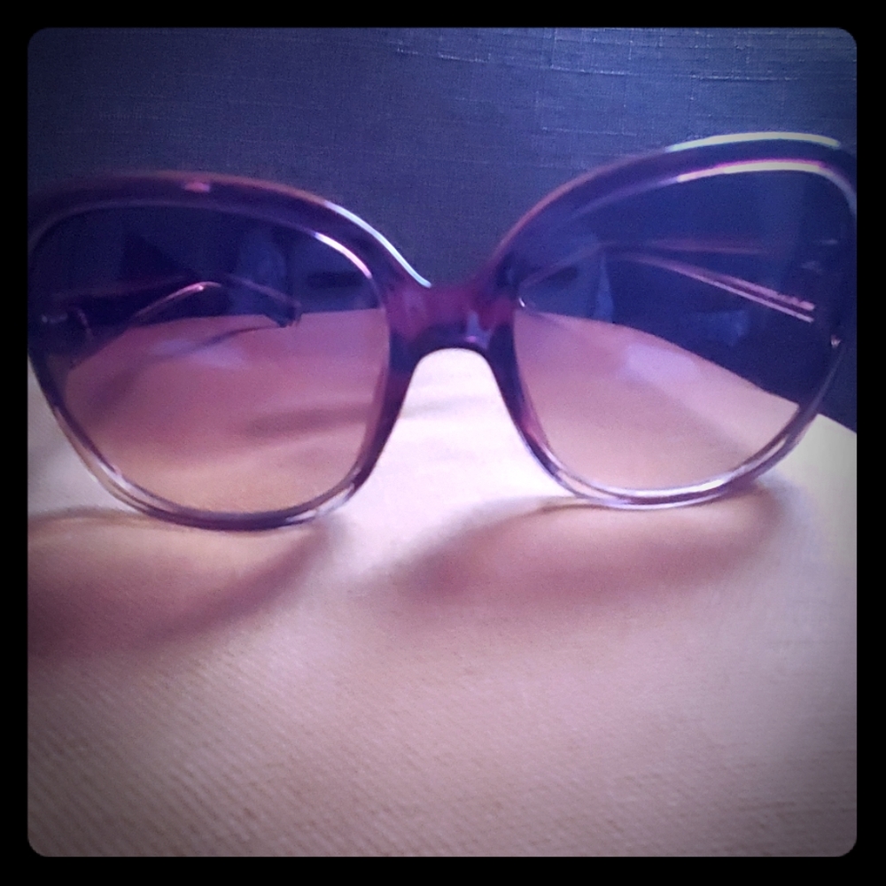 Brand new without tag sunglasses
